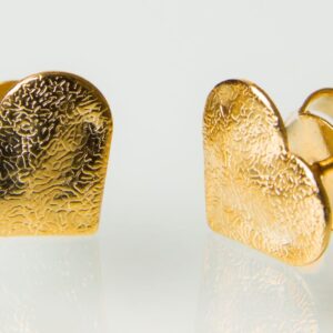 BRINCO DE CORAÇÃO FOLHEADO A OURO